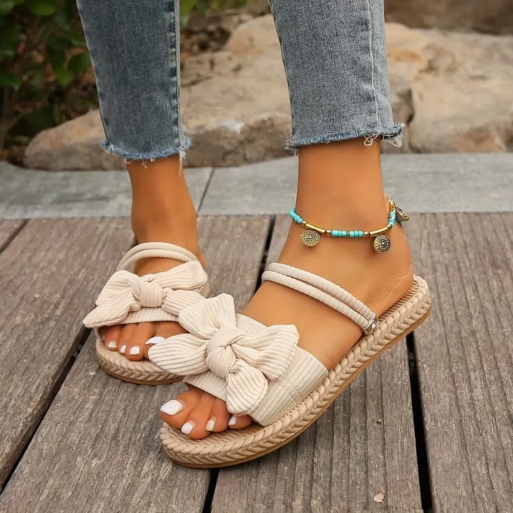 Sandals & flip-flops